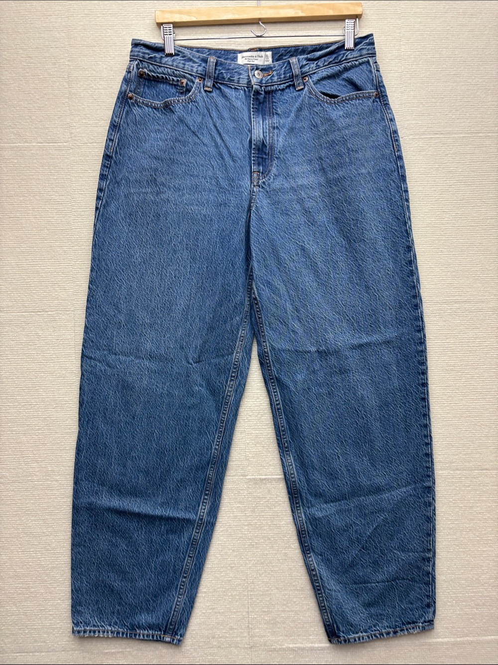 Abercrombie & Fitch tapered loose high rise denim blue jeans 31 12L